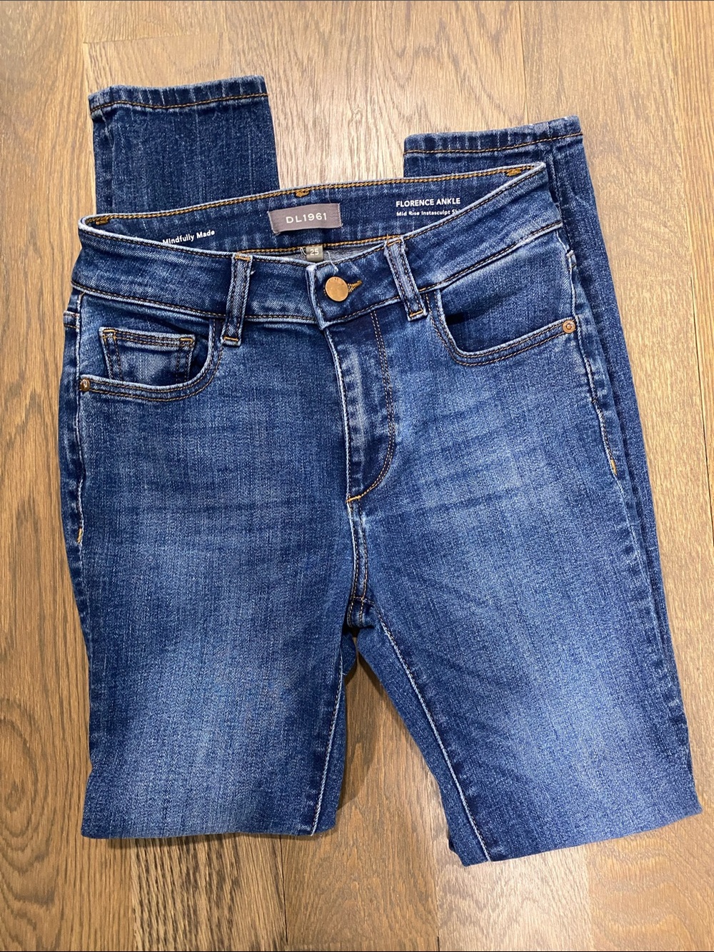 DL1961 Florence Ankle Cropped Jeans - Dark Blue Wash - Picture 3 of 11